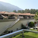 Hotel Deluxe