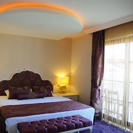 Hotel Deluxe 4*
