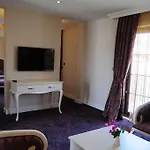 Hotel Deluxe 4*