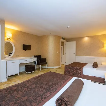 Hotel Deluxe