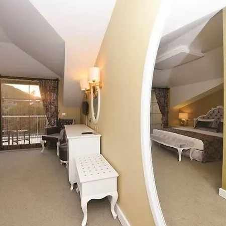 Ξενοδοχείο Deluxe