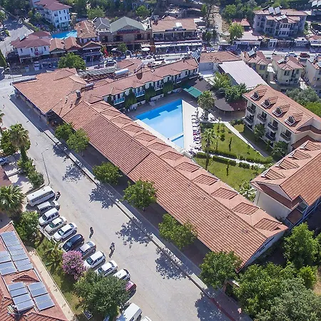 Hotel Deluxe