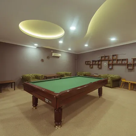 Deluxe Hotel 4*