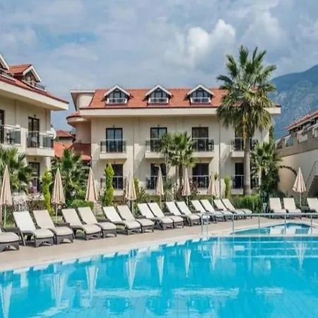 Ξενοδοχείο Deluxe 4*