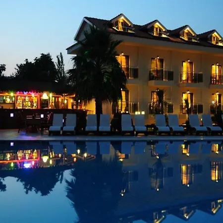 Hotel Deluxe 4*